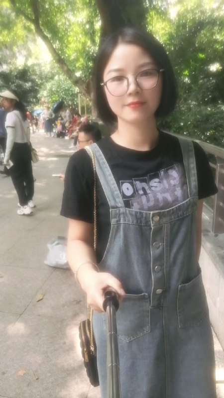 如燕的第一张照片--淮安相亲服务中心