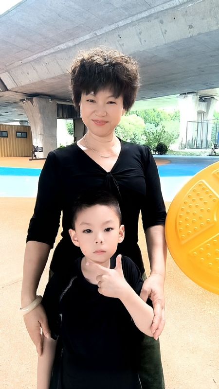 火凤凰的第二张照片--淮安相亲服务中心