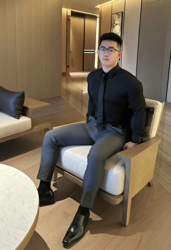 李寒外改英文可家的第一张照片--淮安相亲服务中心