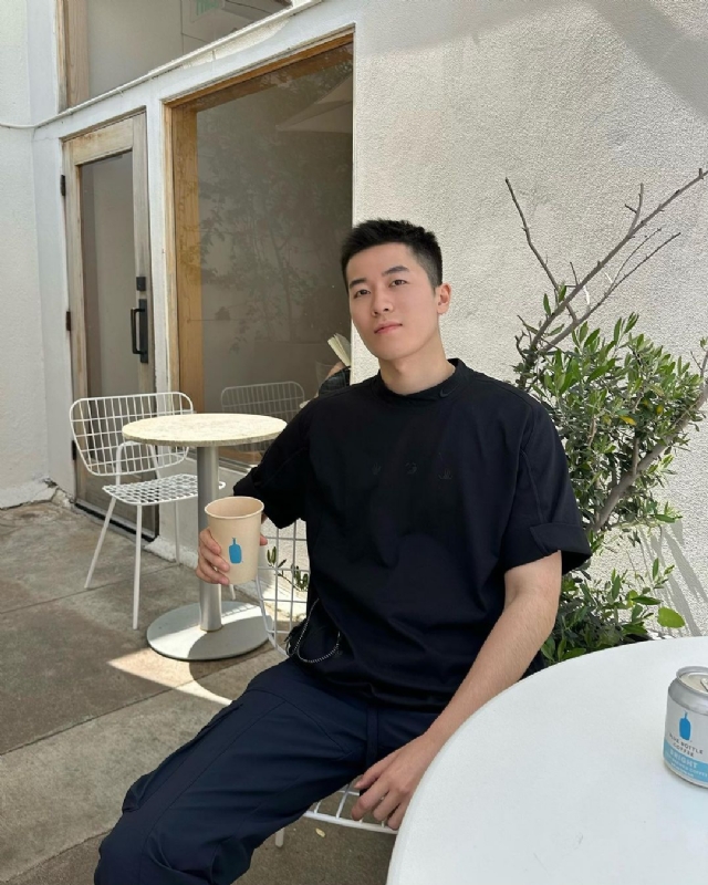 VV的第二张照片--淮安相亲服务中心