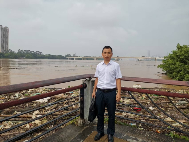 石泽根的第一张照片--淮安相亲服务中心