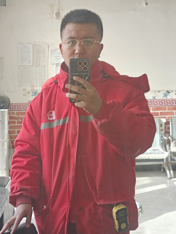 鹤某的第二张照片--淮安相亲服务中心