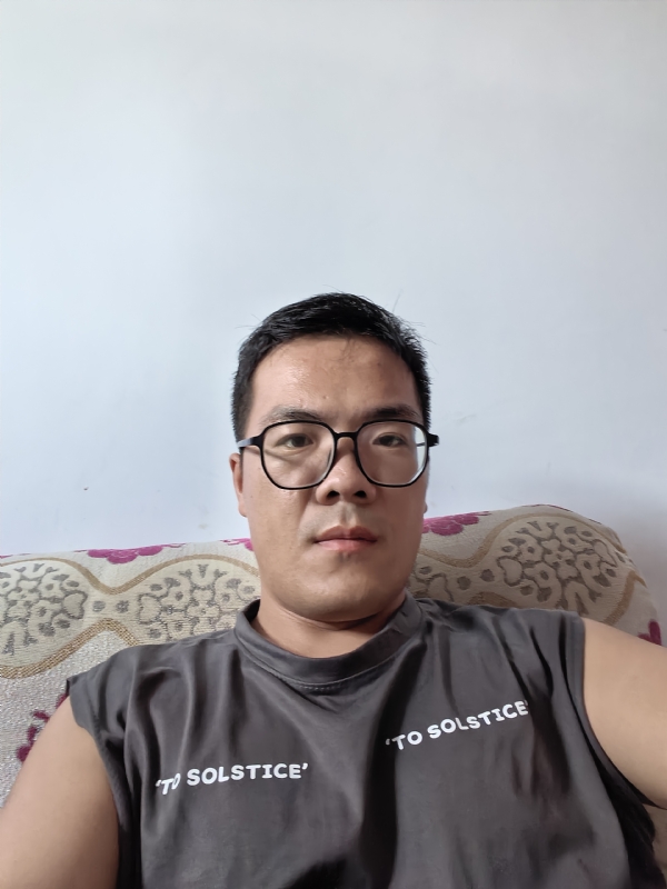 卫TF的第三张照片--淮安相亲服务中心