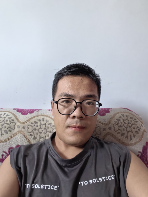 卫TF的第四张照片--淮安相亲服务中心