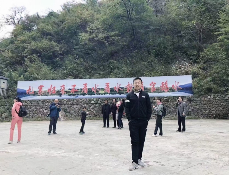 牵手的第一张照片--淮安相亲服务中心