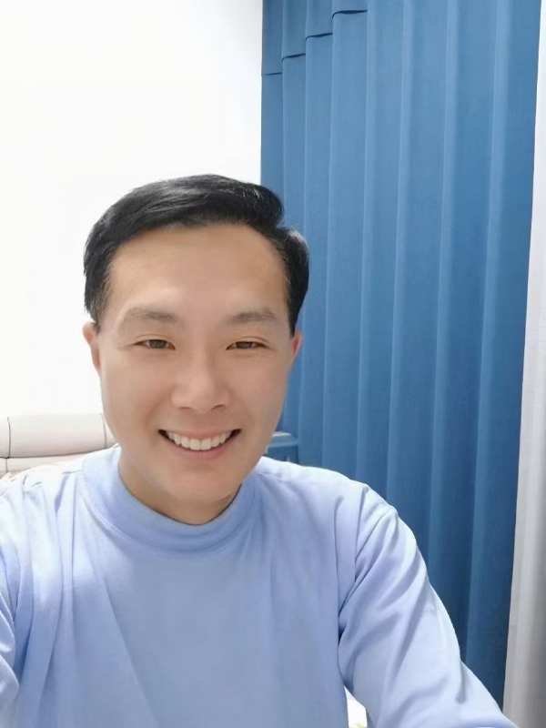 枫叶的第三张照片--淮安相亲服务中心