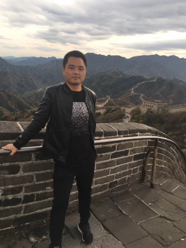 海阔天空的第一张照片--淮安相亲服务中心