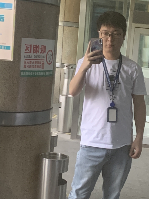 潜伏的第一张照片--淮安相亲服务中心