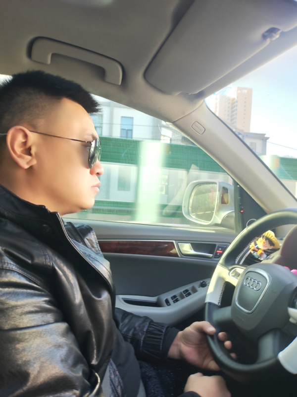 Mr陈的第一张照片--淮安相亲服务中心