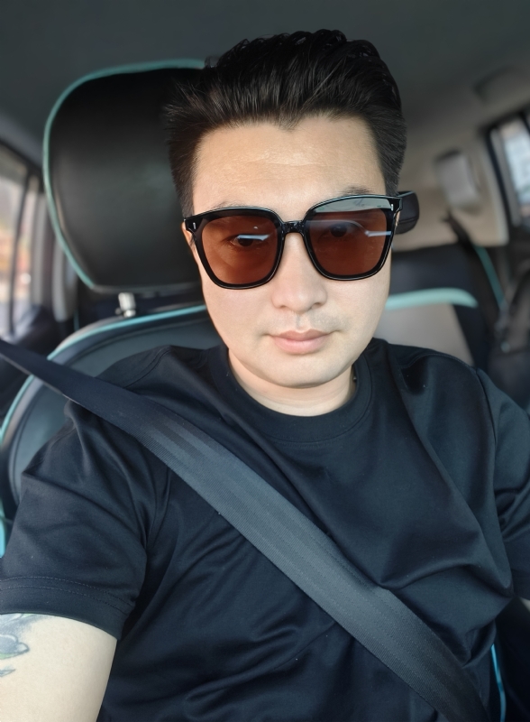 凡哥的第一张照片--淮安相亲服务中心