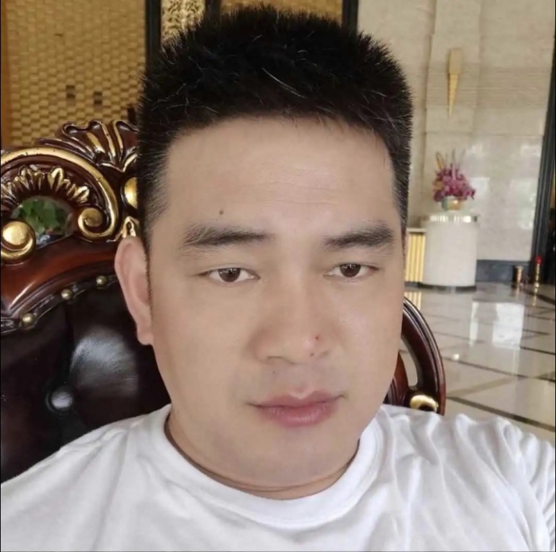 随风的第一张照片--淮安相亲服务中心