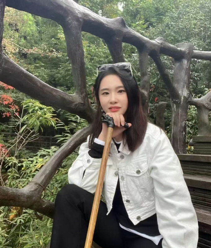 琪琪的第一张照片--淮安相亲服务中心