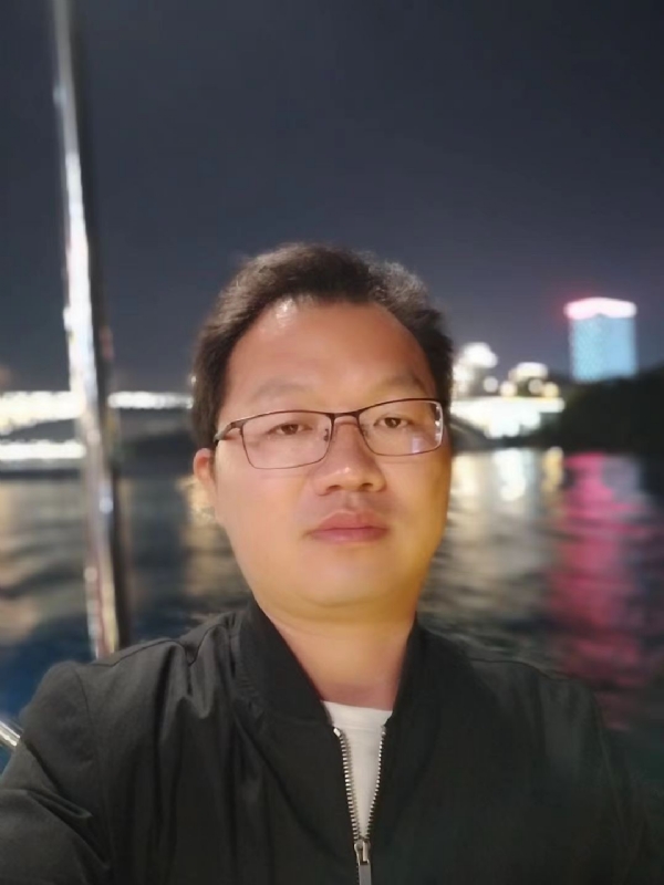 祝你平安的第一张照片--淮安相亲服务中心