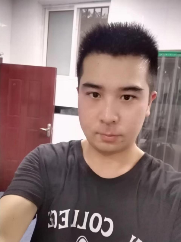 89WANG的第一张照片--淮安相亲服务中心