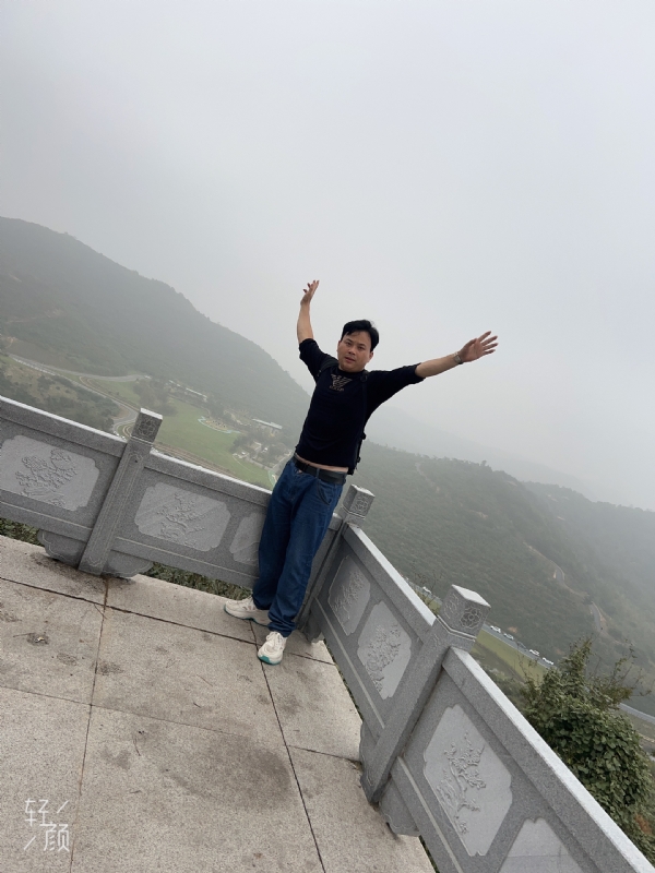 择一人白头偕老的第三张照片--淮安相亲服务中心