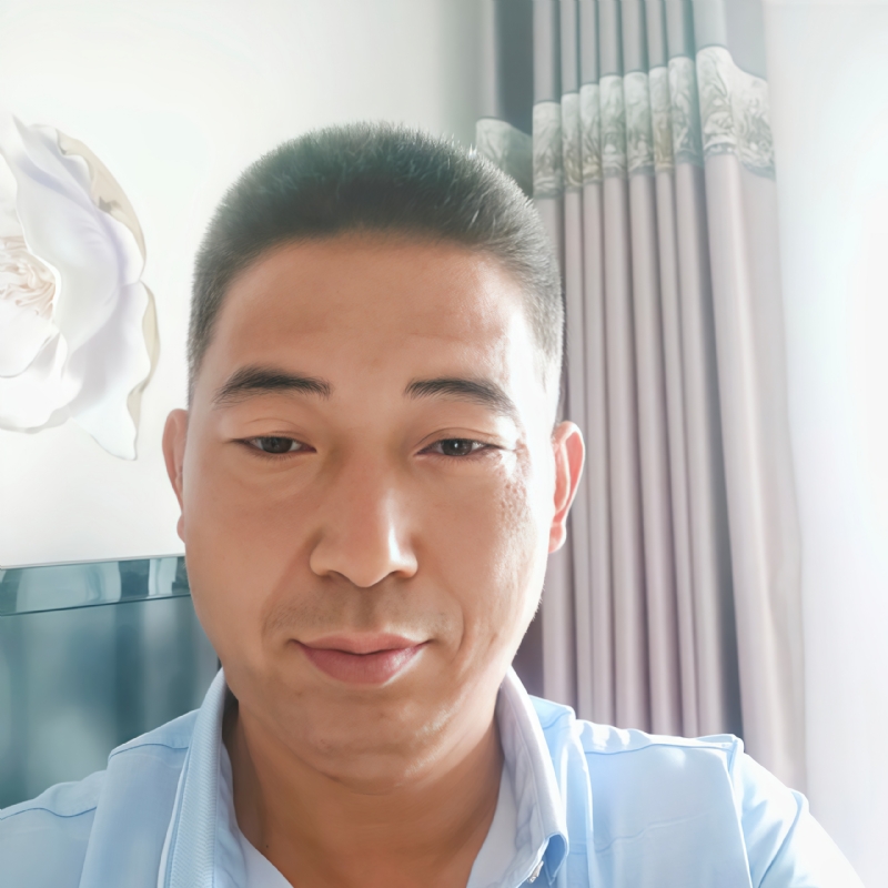 雨中漫步的第一张照片--淮安相亲服务中心