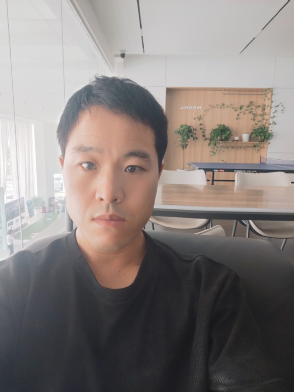 吊挂看风景的第一张照片--淮安相亲服务中心