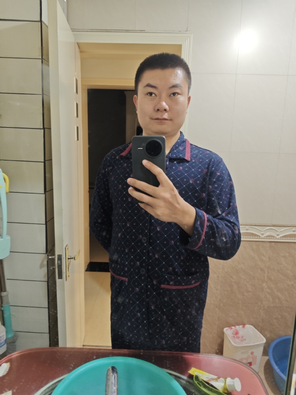 迷迷糊糊的第一张照片--淮安相亲服务中心