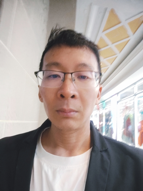 欣欣向荣的第一张照片--淮安相亲服务中心