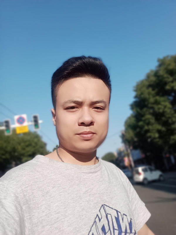 简简单单的第二张照片--淮安相亲服务中心