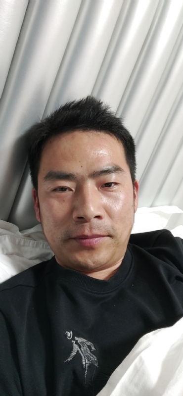 携手共进的第一张照片--淮安相亲服务中心