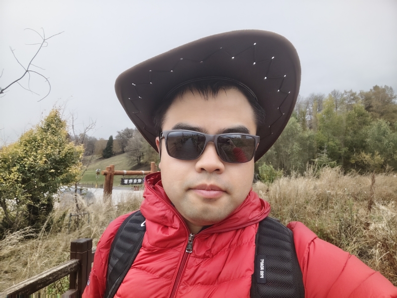 欢乐的笑的第一张照片--淮安相亲服务中心