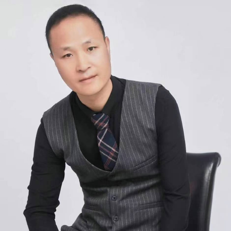 子昂的第二张照片--淮安相亲服务中心